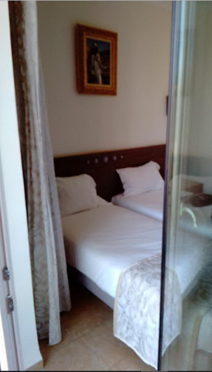 Taghit Saoura Hotel ภายนอก รูปภาพ