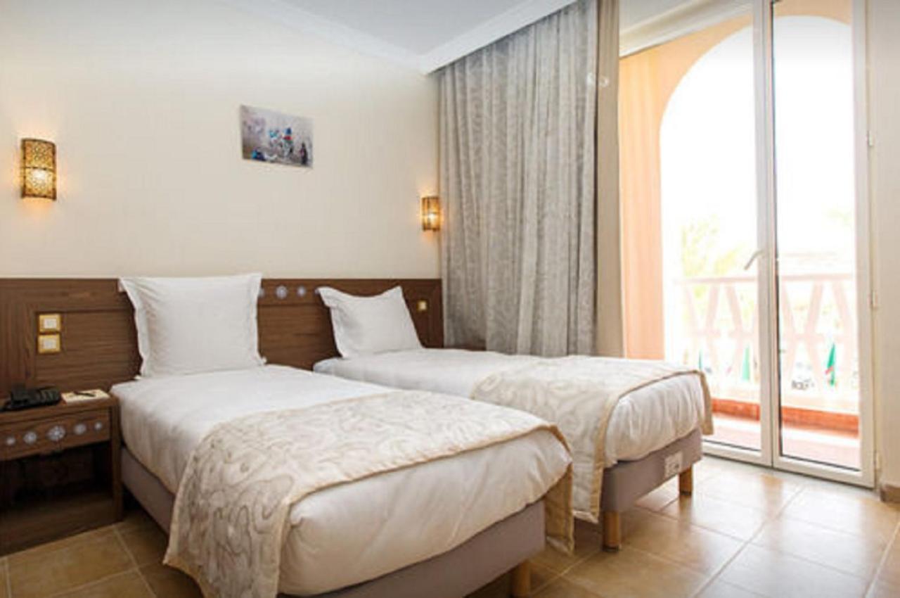 Taghit Saoura Hotel ภายนอก รูปภาพ