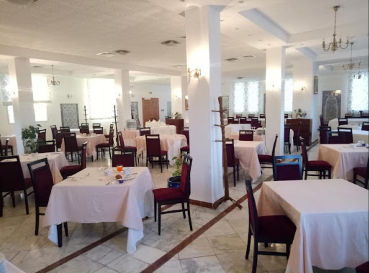 Taghit Saoura Hotel ภายนอก รูปภาพ