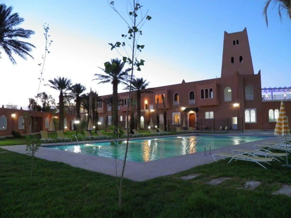 Taghit Saoura Hotel ภายนอก รูปภาพ